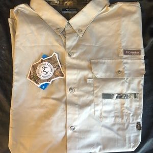 Columbia short sleeve fishing shirt